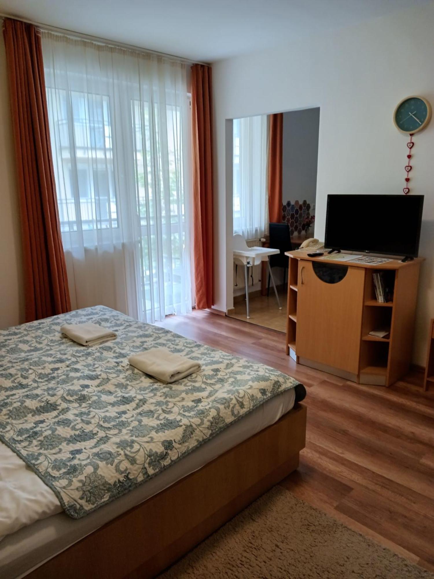 Апартаменты Viola Wellness Apartman Залакарош Экстерьер фото